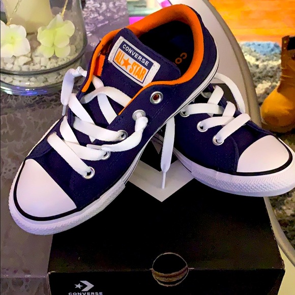 boys converse size 2
